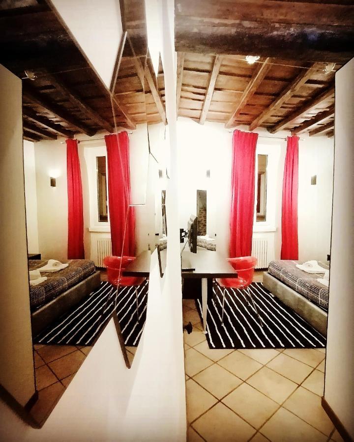 Chroma Italy - Chroma Apt Campo De' Fiori Екстер'єр фото